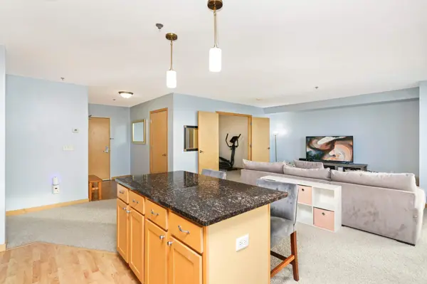 1502 5th ST N #702, Hopkins, MN 55305