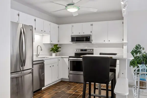 1200 Nicollet AVE #723, Minneapolis, MN 55403