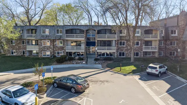 4397 Wilshire BLVD #103, Mound, MN 55364