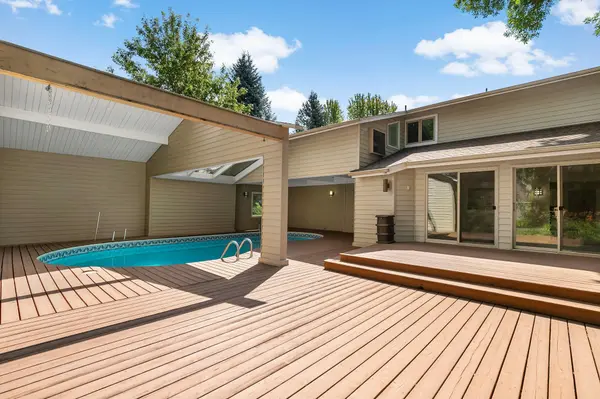 10300 27th Avenue N, Plymouth, MN 55441