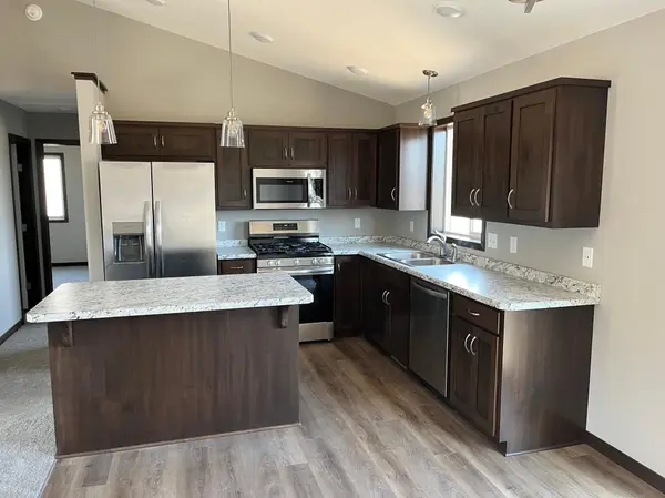 220 9th AVE SW, Rice, MN 56367