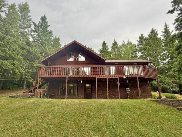 10261 Wien Road, Cook, MN 55723