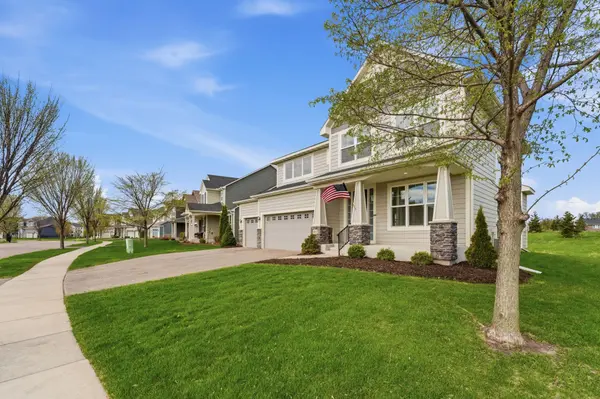 4042 Grand Chevalle Pkwy, Chaska, MN 55318