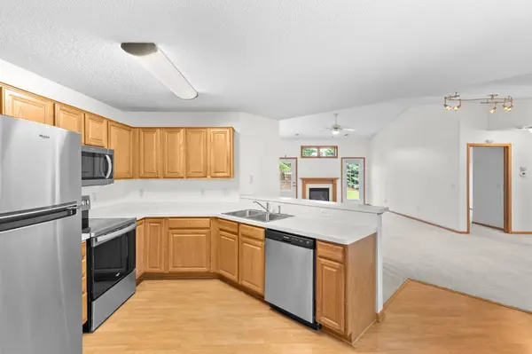 6543 Riverwood LN, Brooklyn Center, MN 55430