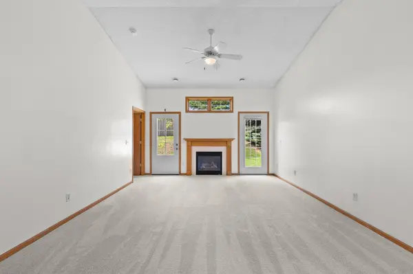 6543 Riverwood LN, Brooklyn Center, MN 55430