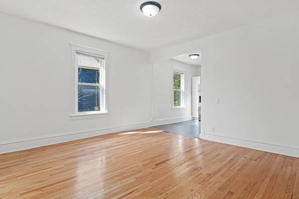 2820 12th AVE S, Minneapolis, MN 55407