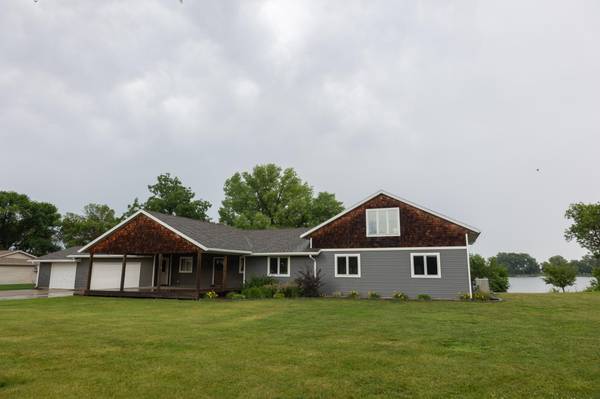 912 S Lafayette AVE, Fulda, MN 56131