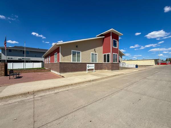132 3rd ST W, Halstad, MN 56548