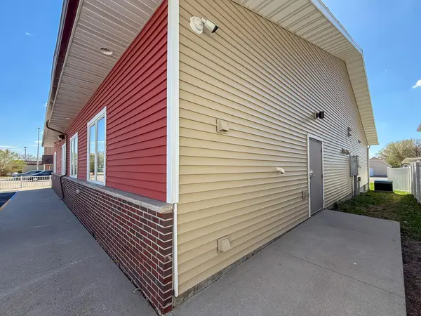 132 3rd ST W, Halstad, MN 56548