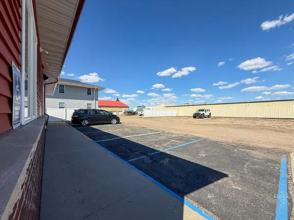 132 3rd ST W, Halstad, MN 56548