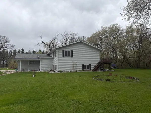 37488 320th ST, Roseau, MN 56751