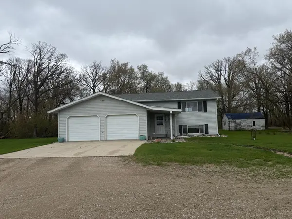 37488 320th ST, Roseau, MN 56751