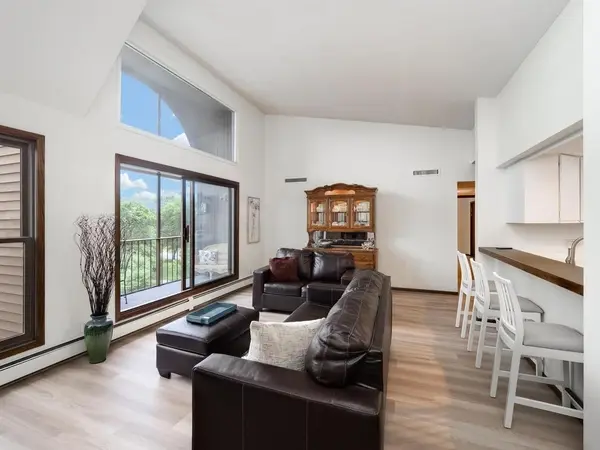 9700 Portland AVE S #331, Bloomington, MN 55420