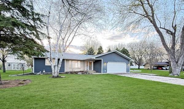 111 Buckeye DR, Montevideo, MN 56265