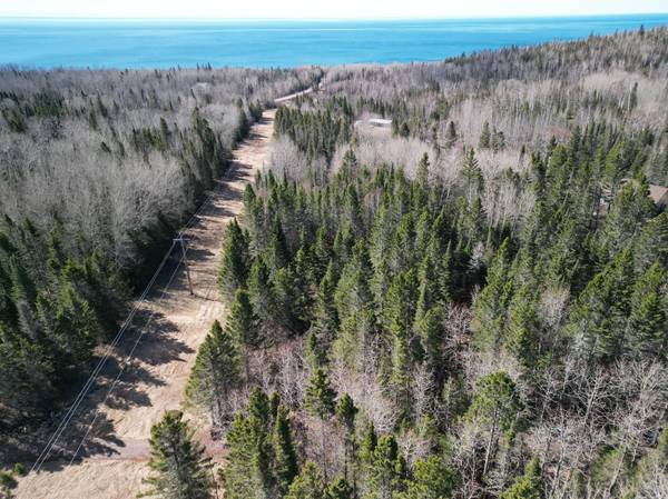 2983 County Rd 7, Grand Marais, MN 55604