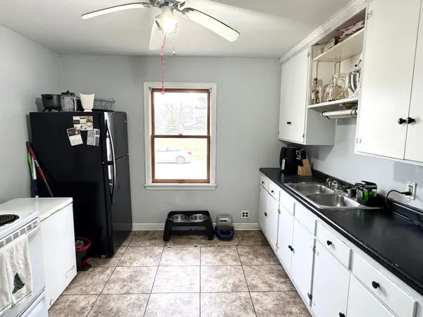 513 Lake ST NE, Warroad, MN 56763
