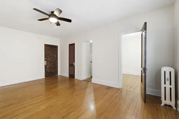 220 E 19th ST #307, Minneapolis, MN 55403
