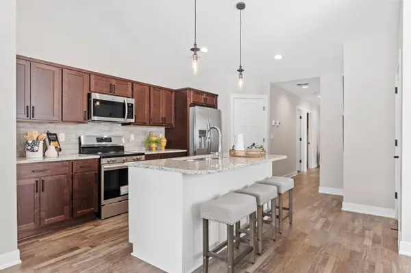 2317 17th AVE E, North Saint Paul, MN 55109