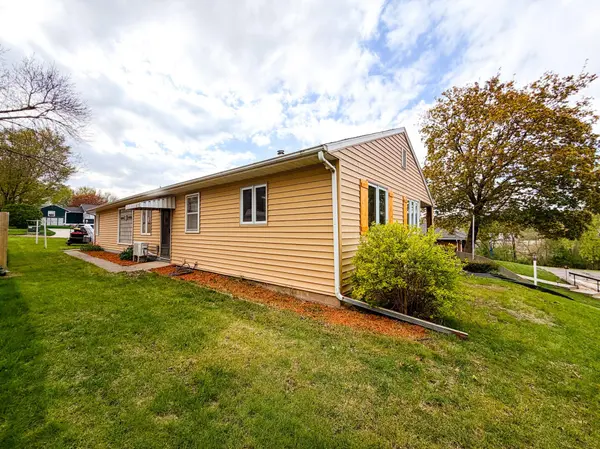 821 Park ST, Jackson, MN 56143