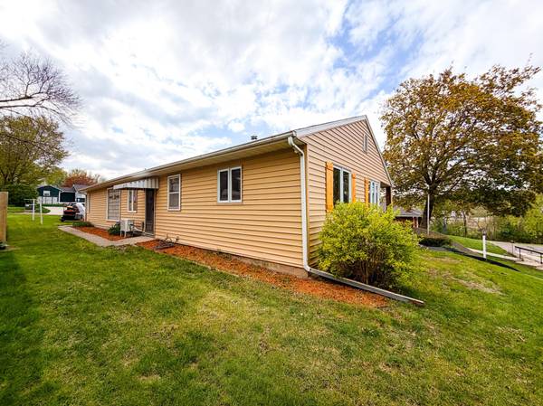821 Park ST, Jackson, MN 56143