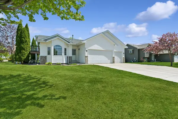 402 13th AVE NE, Buffalo, MN 55313