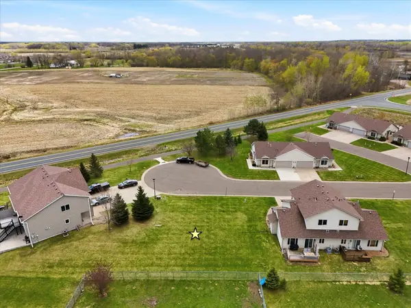 940 & 950 S Rush Landing CT, Rush City, MN 55069