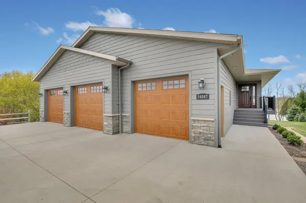 24047 County Road 23, Richmond, MN 56368