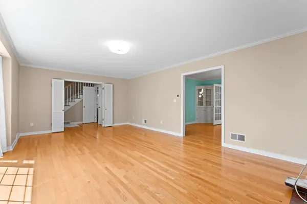 827 10 1/2 ST SW, Rochester, MN 55902