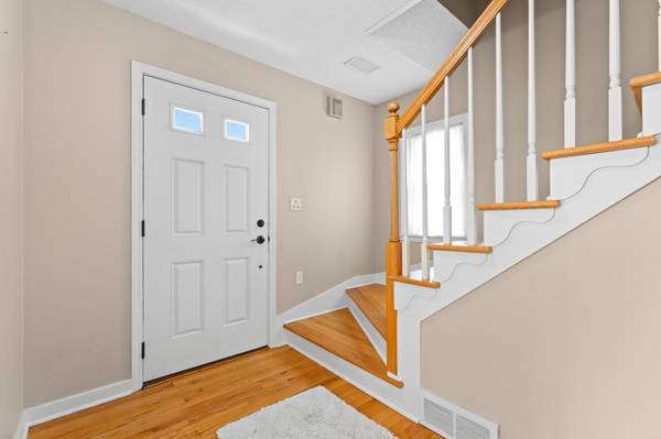 827 10 1/2 ST SW, Rochester, MN 55902