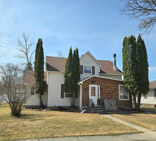 1011 10th ST, International Falls, MN 56649