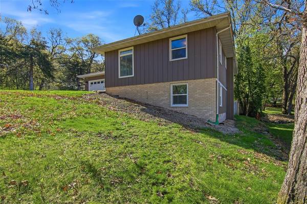 2921 La Salle ST, Eau Claire, WI 54703