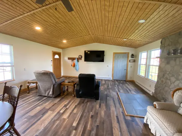8944 Dyrud LN SE, Osakis, MN 56360