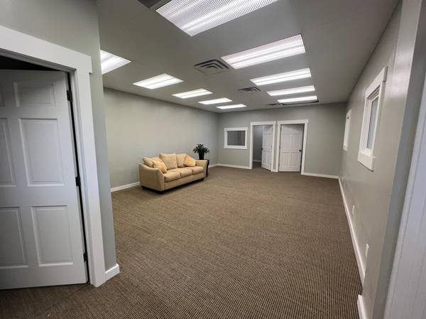 2253 US Highway 12 #G, Baldwin, WI 54002