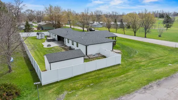 711 8th ST W, Clear Lake, SD 57226