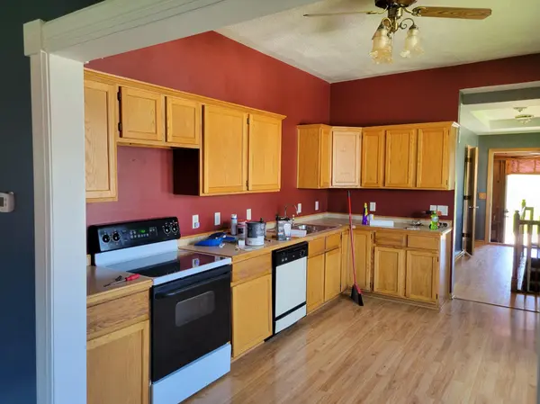 414 Red Wing AVE, Kenyon, MN 55946