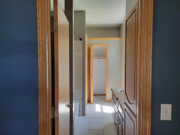 414 Red Wing AVE, Kenyon, MN 55946