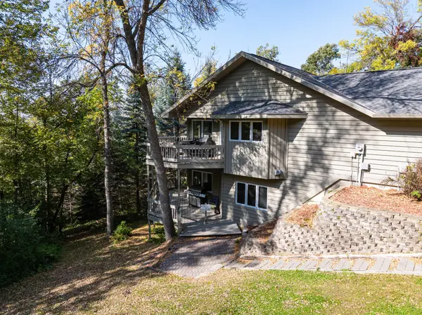 233 Basswood TRL, Glenwood, MN 56334