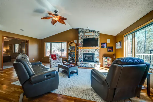 8376 Cedar Crest LOOP NW, Walker, MN 56484