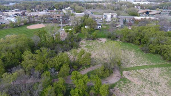 10715 Old Co Rd 15, Plymouth, MN 55441