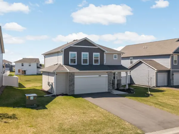4894 171st ST W, Lakeville, MN 55044