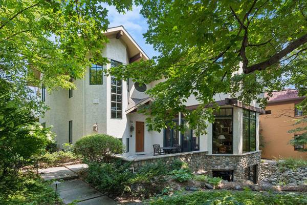 721 Rice ST E, Wayzata, MN 55391