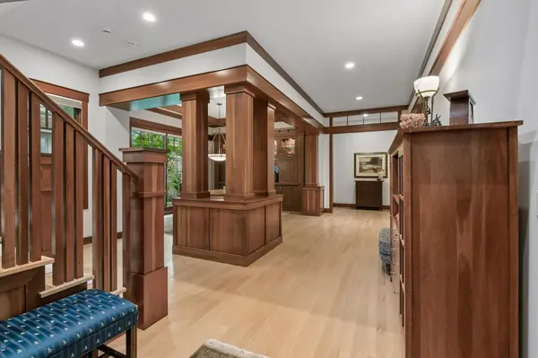 721 Rice ST E, Wayzata, MN 55391