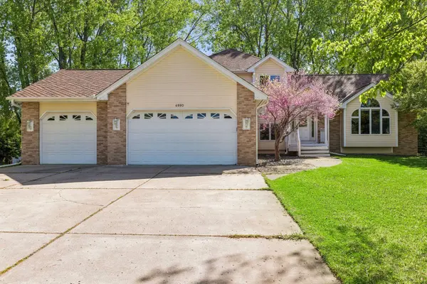 4990 126th ST N, Hugo, MN 55110