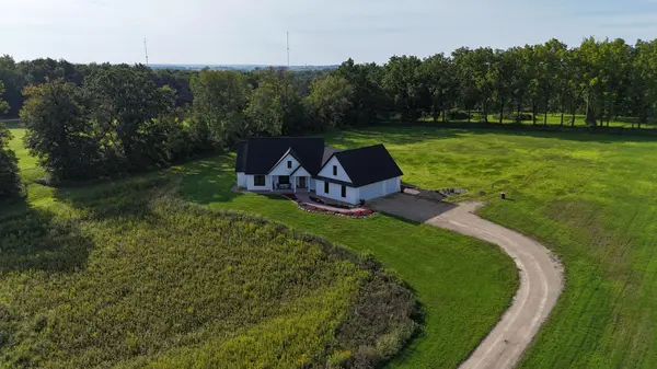 9016 County Road 3 NW, Oronoco, MN 55960