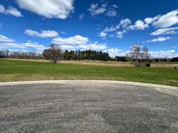 996 Links WAY N, Perham, MN 56573
