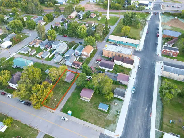 221 2nd AVE, Calumet, MN 55716