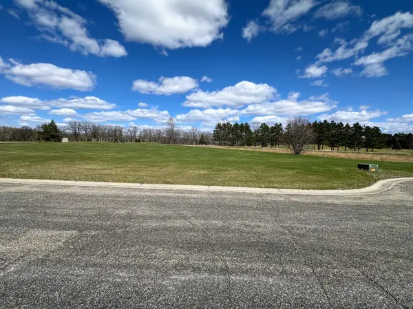 995 Links WAY N, Perham, MN 56573