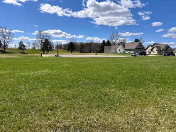 995 Links WAY N, Perham, MN 56573