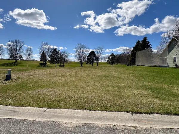 993 Links WAY N, Perham, MN 56573