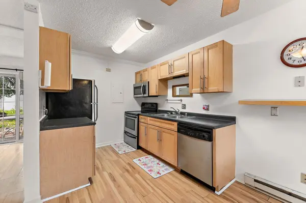 1501 American BLVD E #204, Bloomington, MN 55425